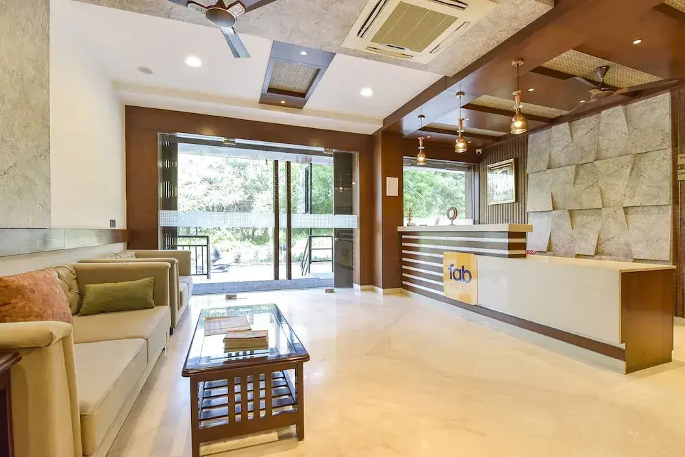 Fabhotel Prime Amantra