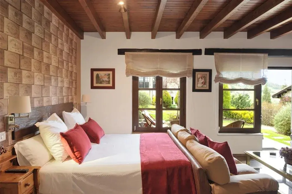 Apartamentos El llugarón