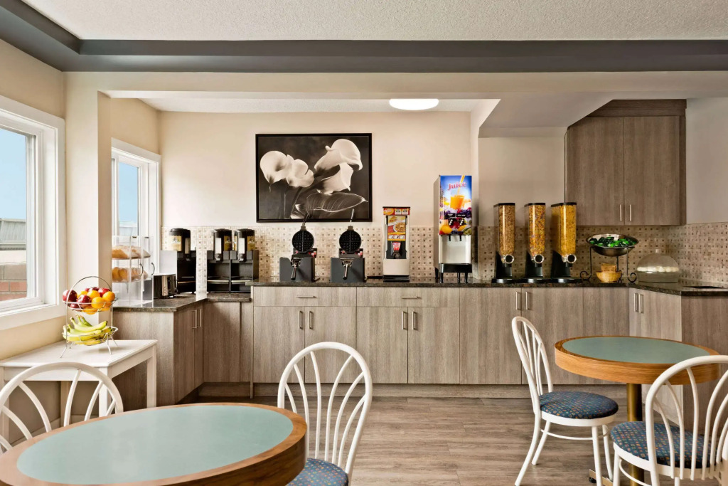 Travelodge by Wyndham Calgary South