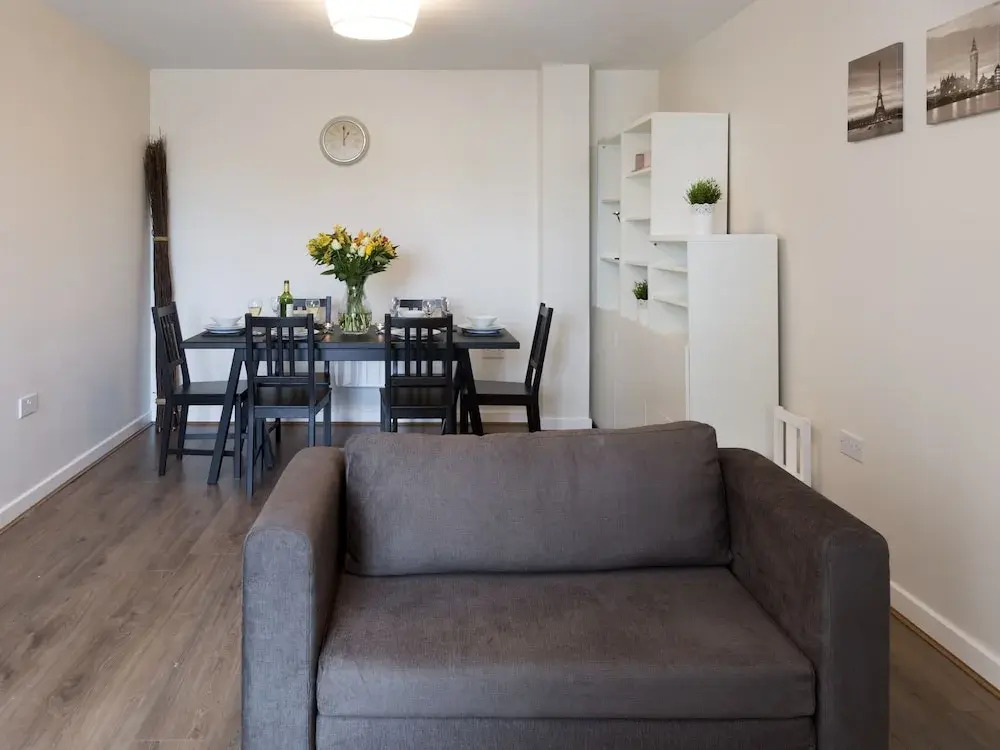 Royal Kingston Apartment