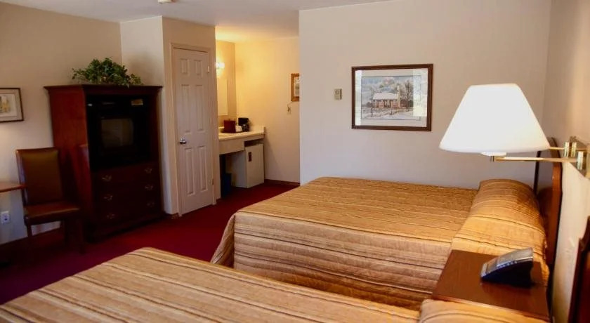 Swan Motel