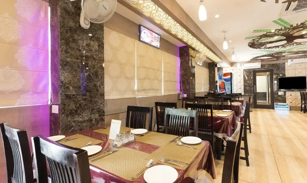 Hotel Raj