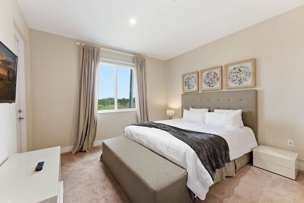 Magic Village 4BR Spacious and Stylish