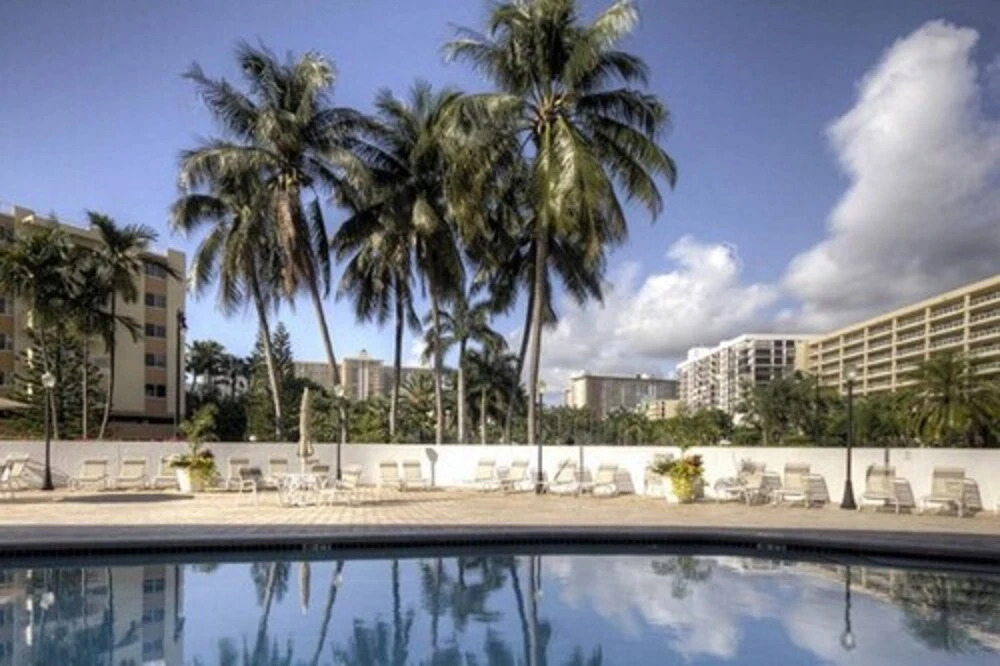 Le Frontenac 404 by Go Florida Condo