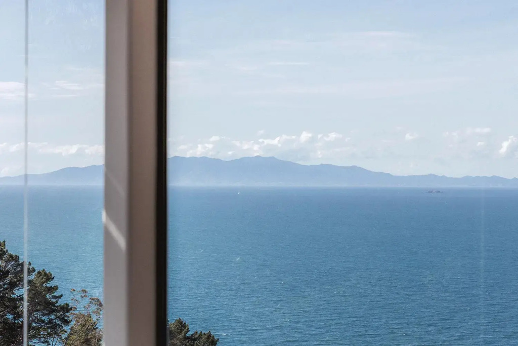 Seaview Sojourn - Waiheke Escapes