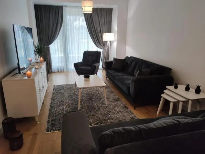 Azad Homes Taksim Petek 47