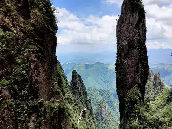 Yizhang Fusheng Homestay (Mangshan Grand Canyon Drifting Branch)