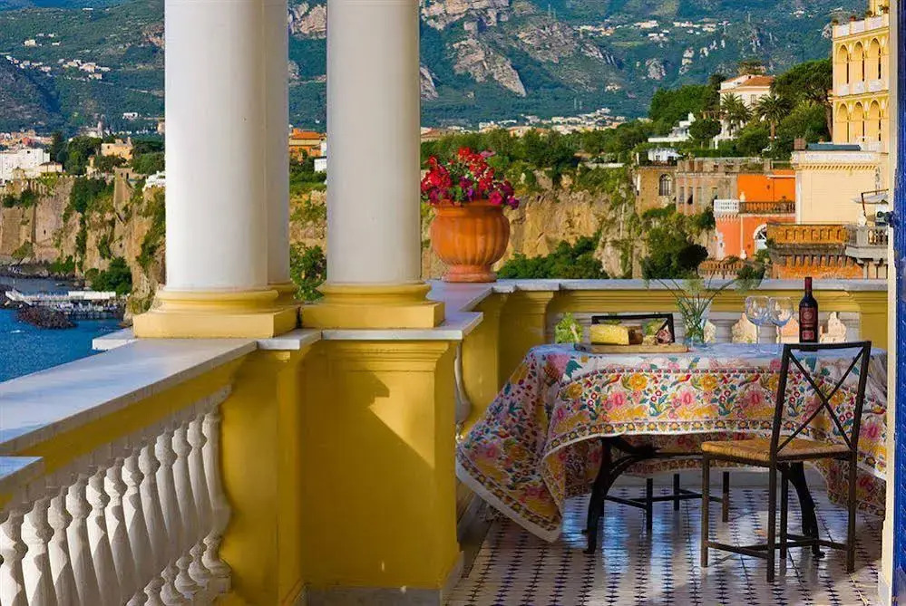 Villa La Terrazza Suites