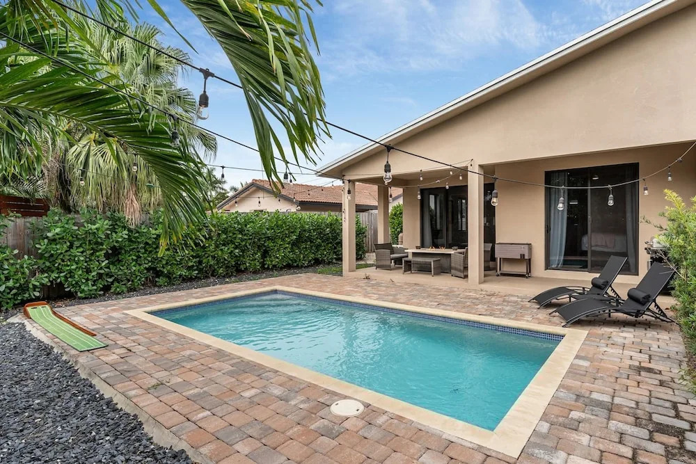 Fox Grand Residence- 6bd, 2 Pools & Pool Table