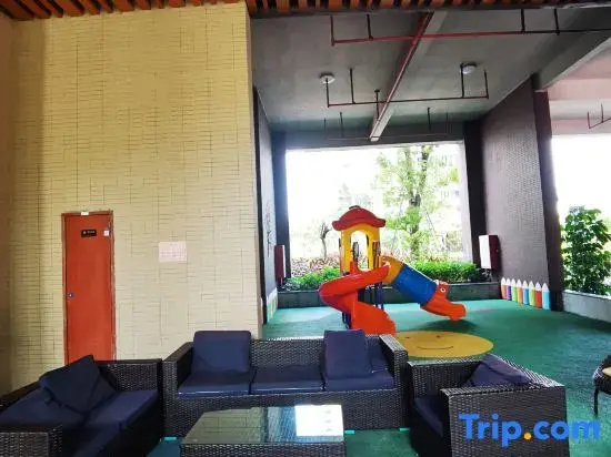Xiangrui Hotel (Zhongshan Hospital of Traditional Chinese Medicine)