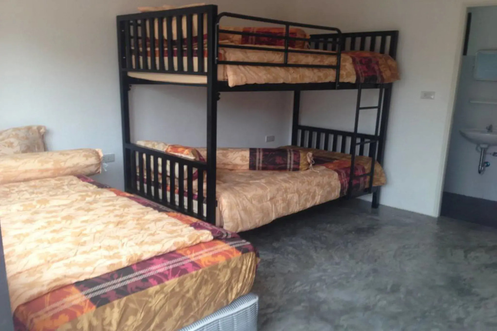 Samui Backpacker Hotel