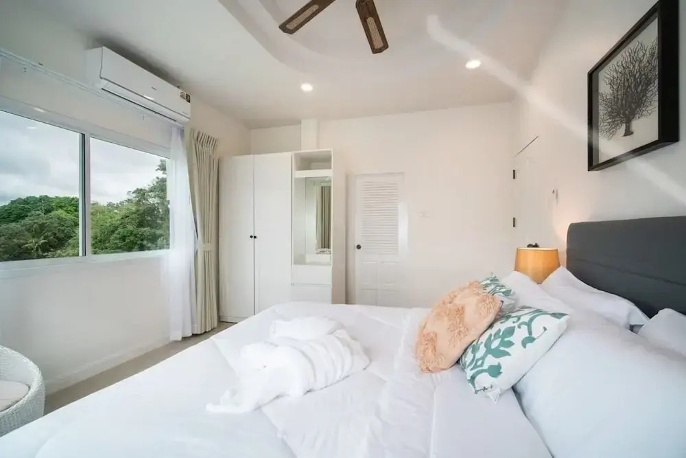 Ocean View 4BR Pool Villa KataBB Seaview