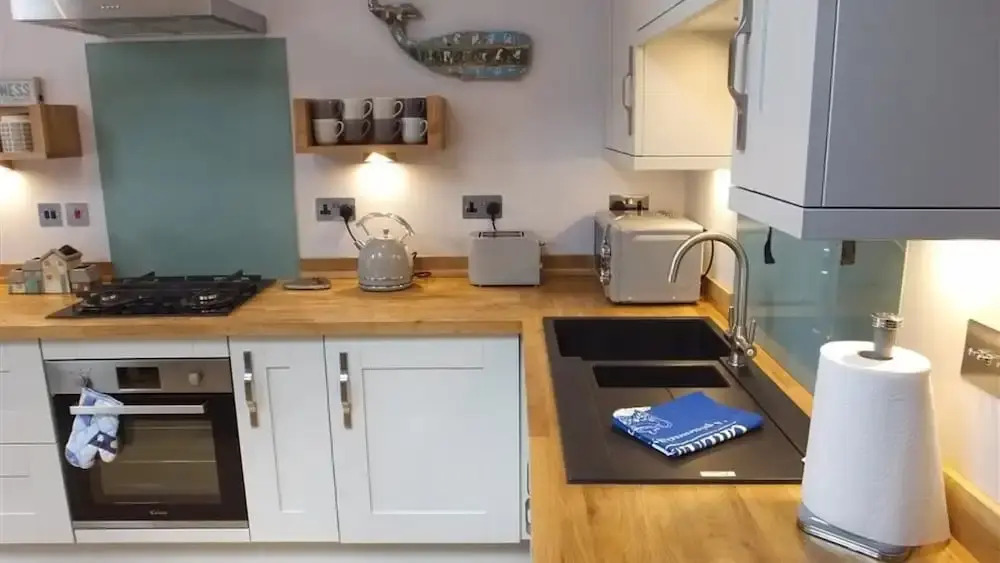 Albert View 1