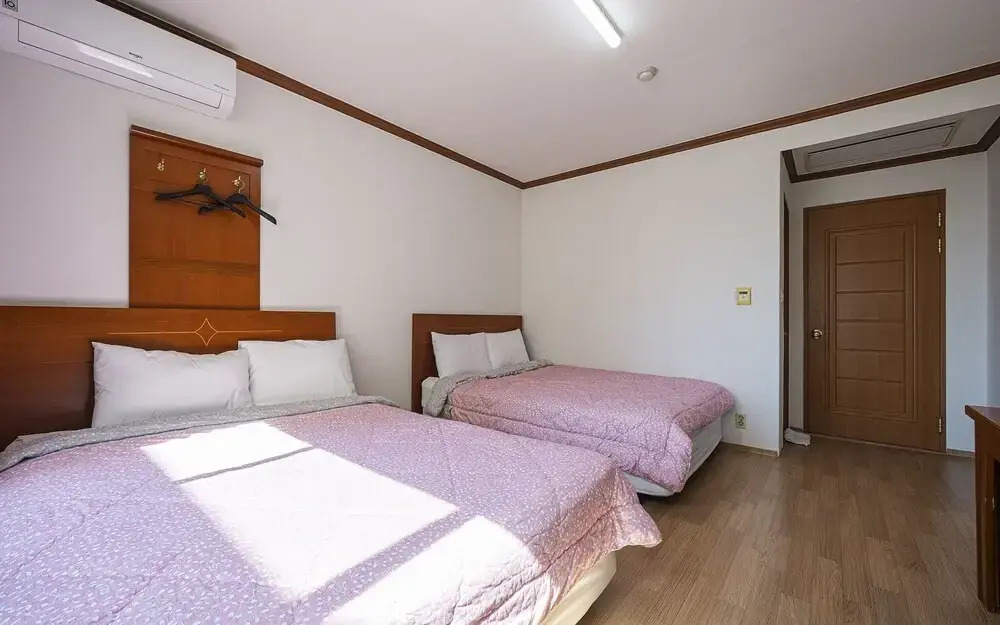 Gangneung Gyeongpodae Motel