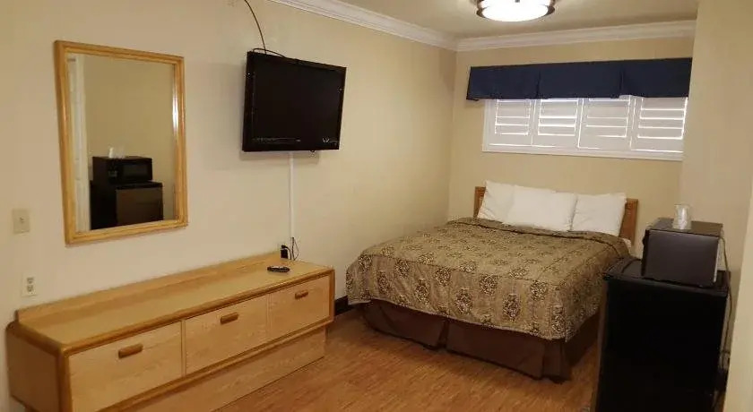 Reedley Inn