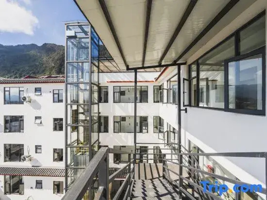 Shanshui Yunju · Yulong · Snow | Mountain View Snow Resort Hotel (Lijiang Yulong Changshui Road)