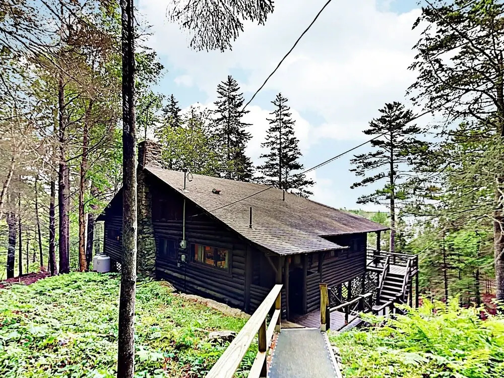 New Listing! Sprucewold W/ Bay-view Veranda 3 Bedroom Cottage