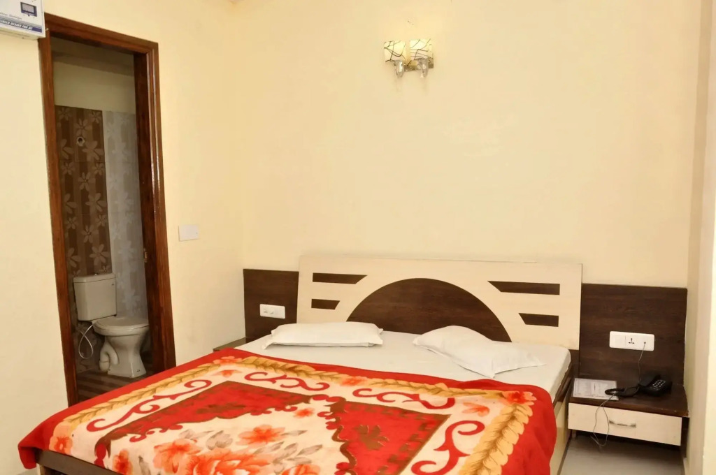 HOTEL ROBIN
