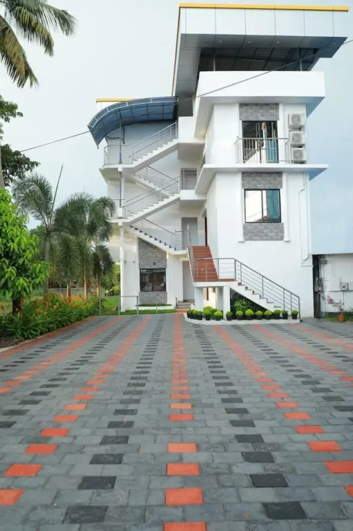 OYO 11529 Diamond Residency