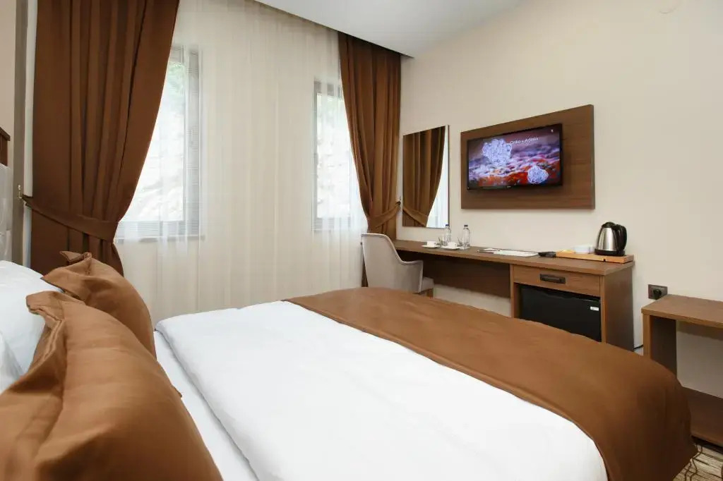 Grand Mela Hotel