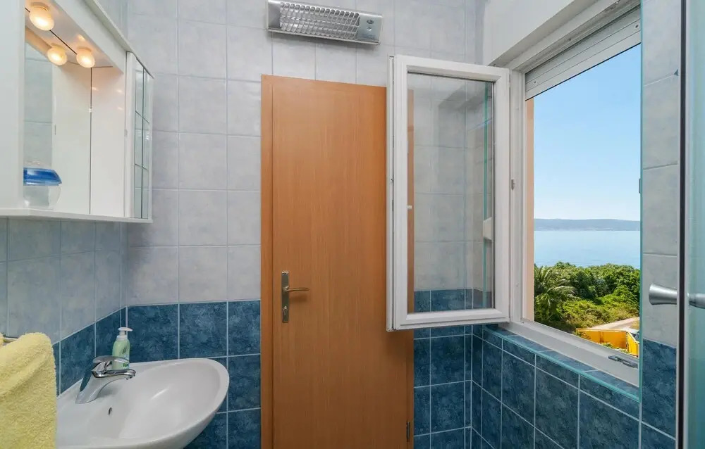 Nice Home in Podstrana With Wifi and 0 Bedrooms