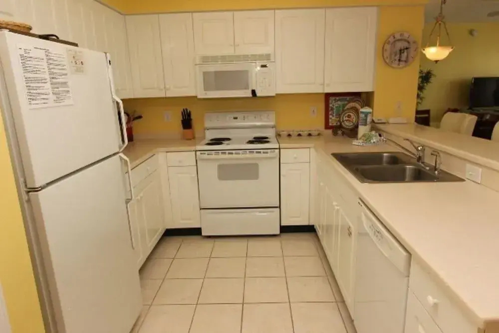 Majestic Sun 613A - 2 Br home by RedAwning