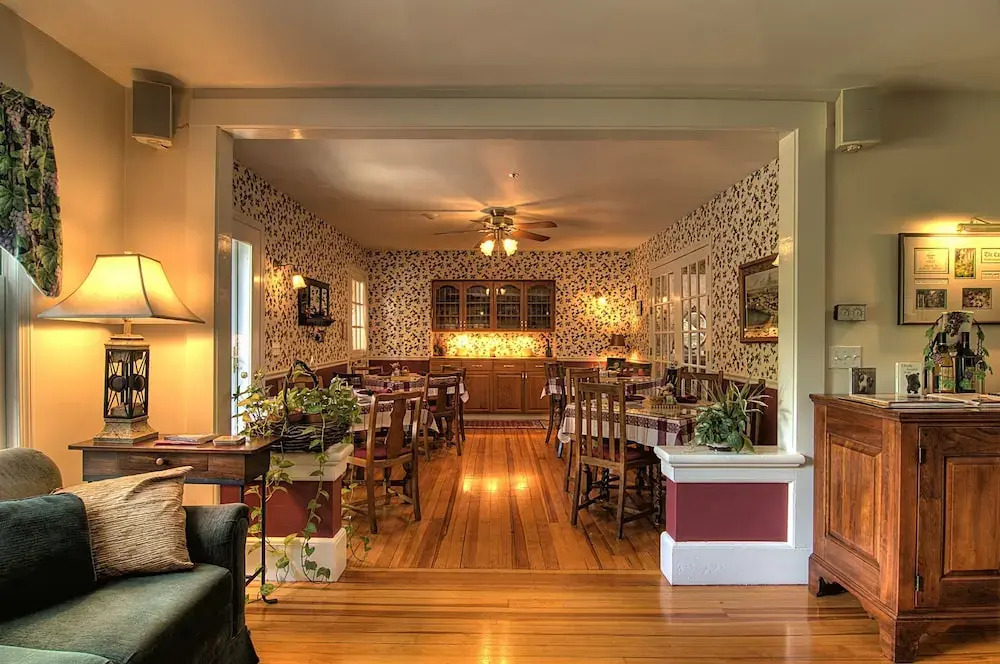 Cabernet Inn