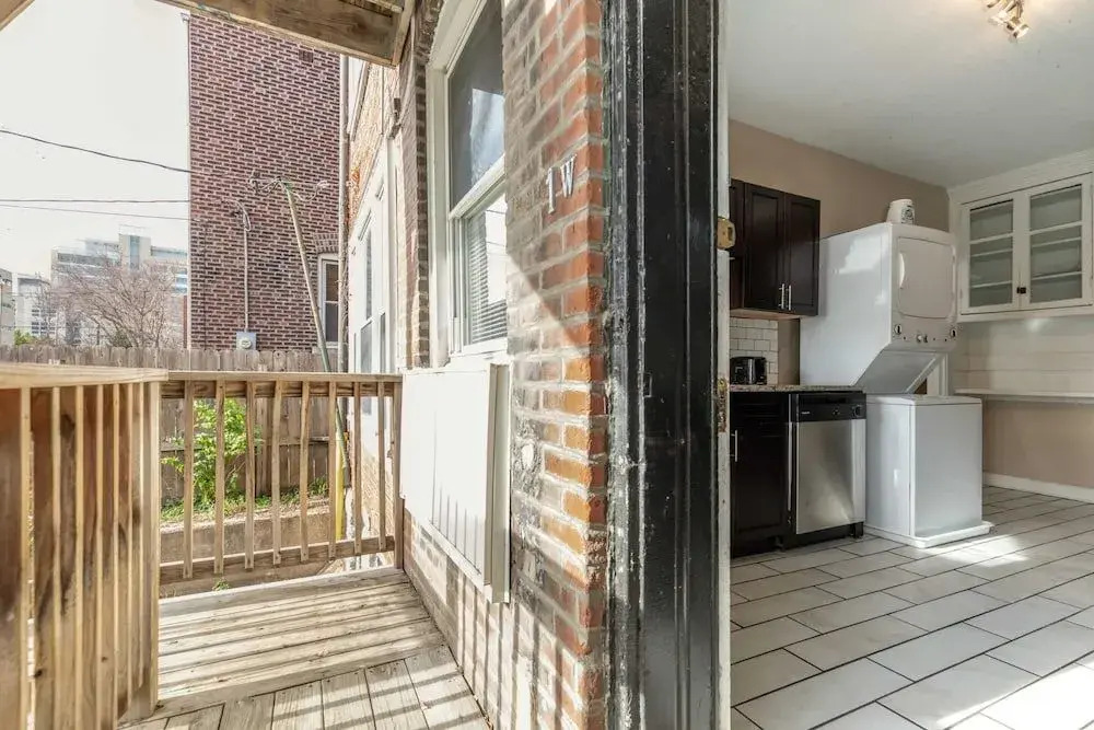 Spacious CWE Apartments near BJC by Zencity