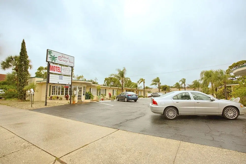 Island Breeze Inn - Venice