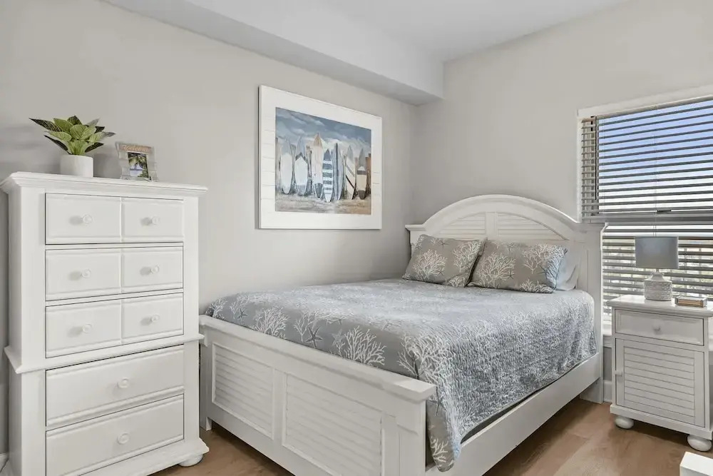 Emerald Isle Resort 1409 Beachfront Access + Chairs Incl Pool, Ocean Views