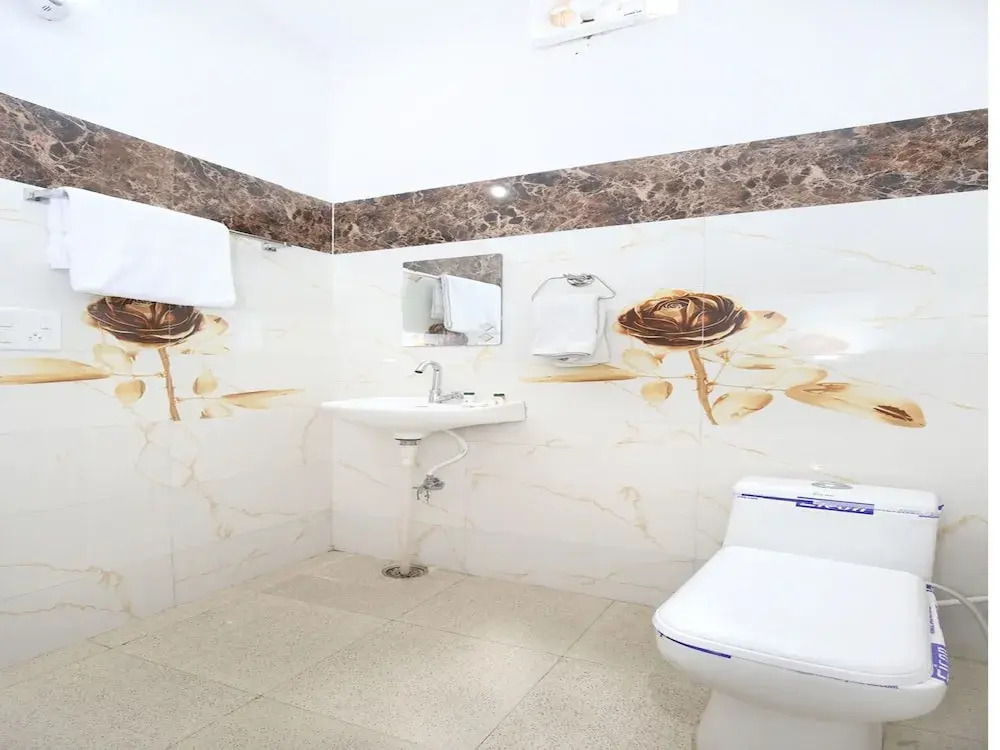 OYO 13102 Hotel Adarsh