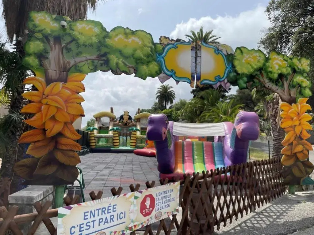 Location saisonnière Menton 50 m des plages