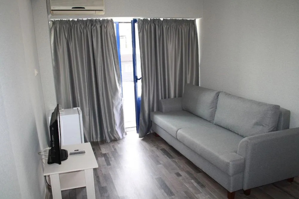 Turkestan Hotel