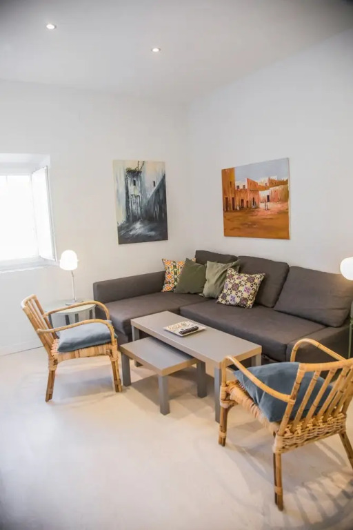 Riverside Central Colon Penthouse