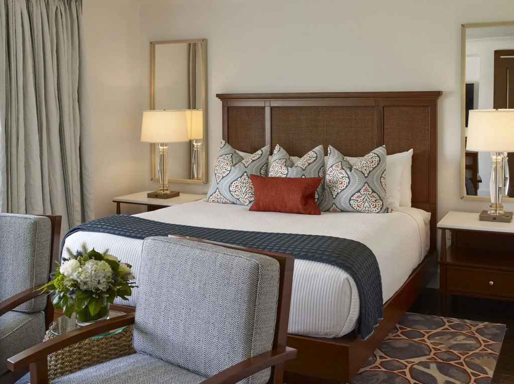 Inn By the Sea