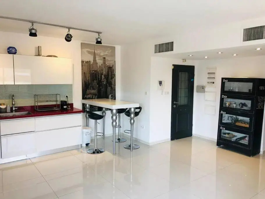 Private Pool, 3Br Garden Apartment, Aquarelle
