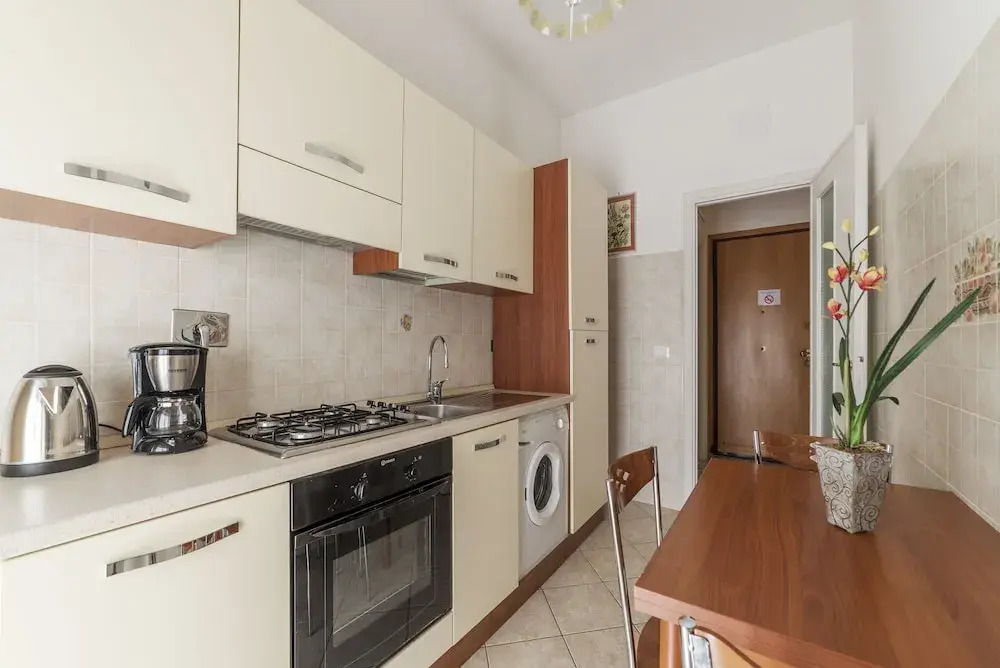 Aurelio Apartment Near the MM Ubaldi