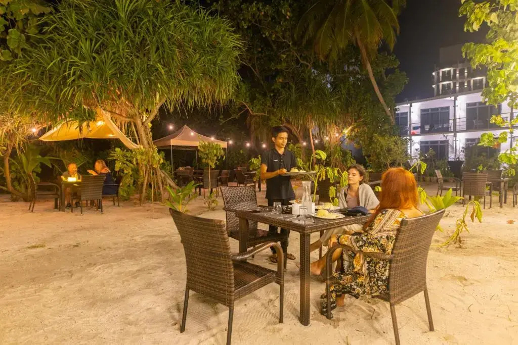 Atoll Residence Dhangethi