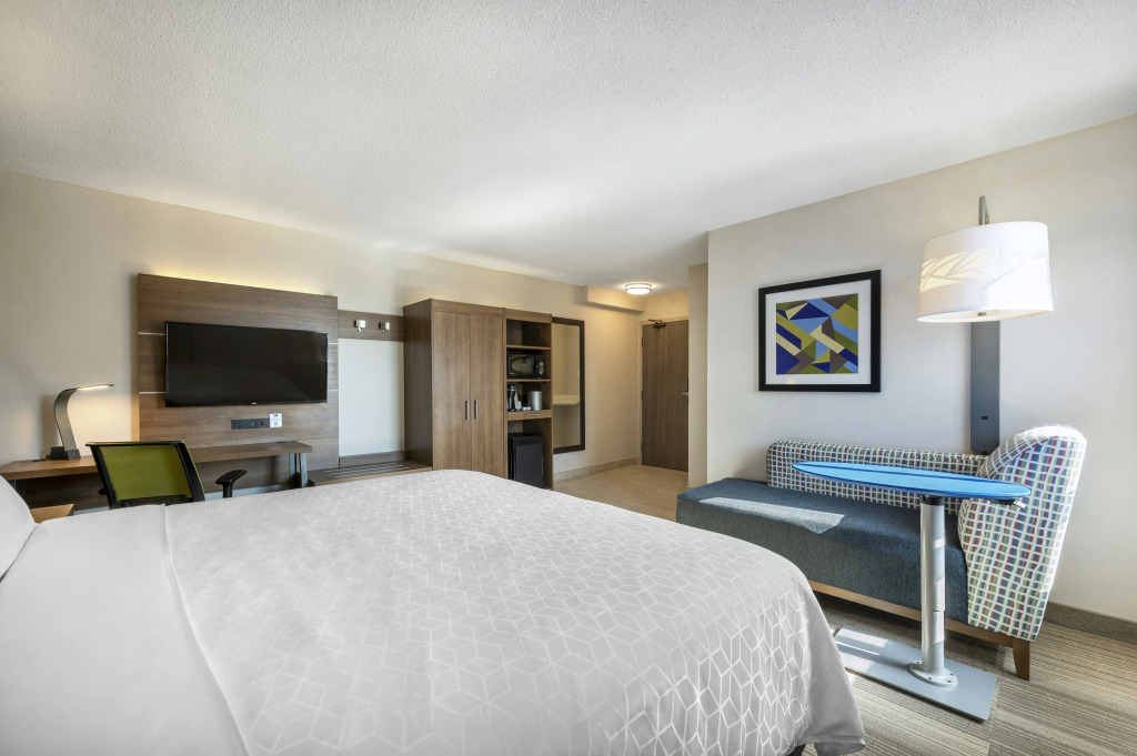 Holiday Inn Express Toronto Downtown by IHG