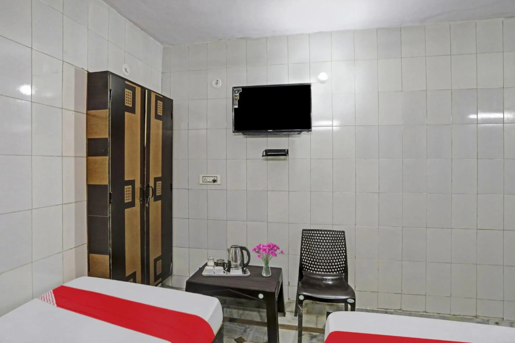 OYO Flagship 80638 Maharaja Rooms And Stay