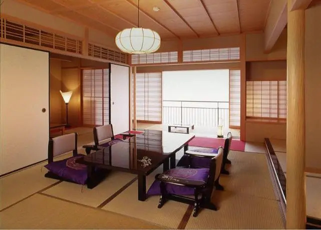 Yamaumi Onsen Shyuku Kaifuu