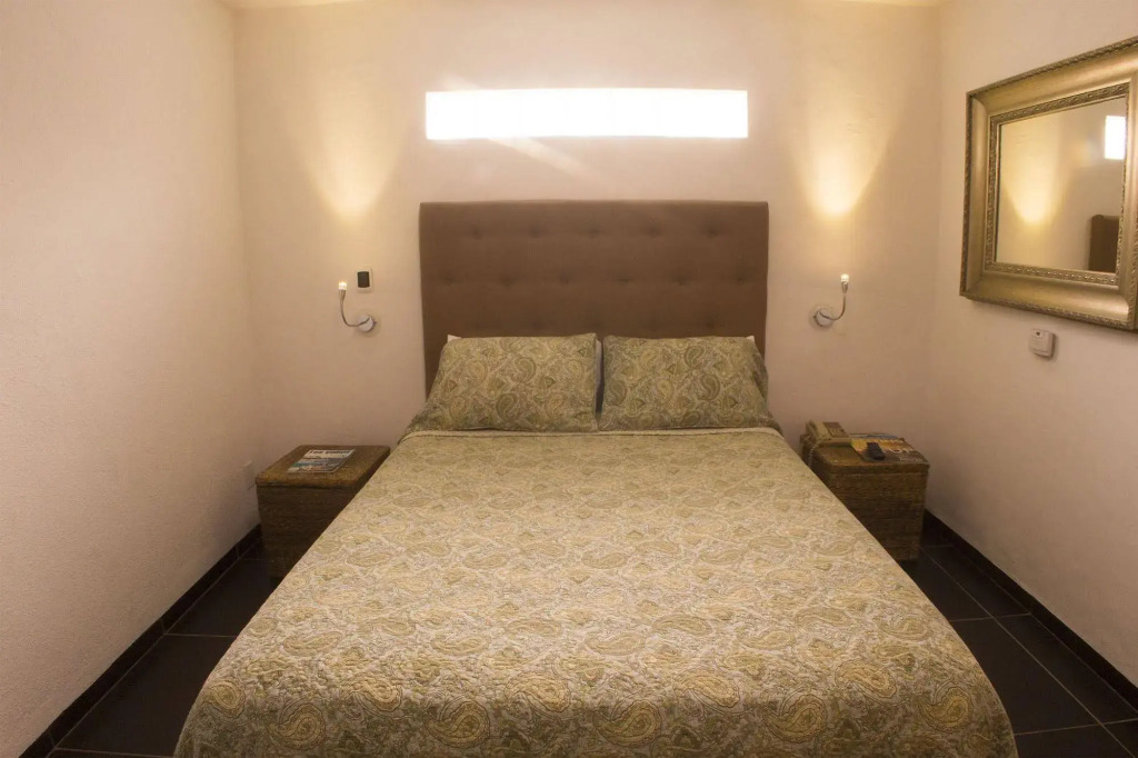 Los Milagros Hotel