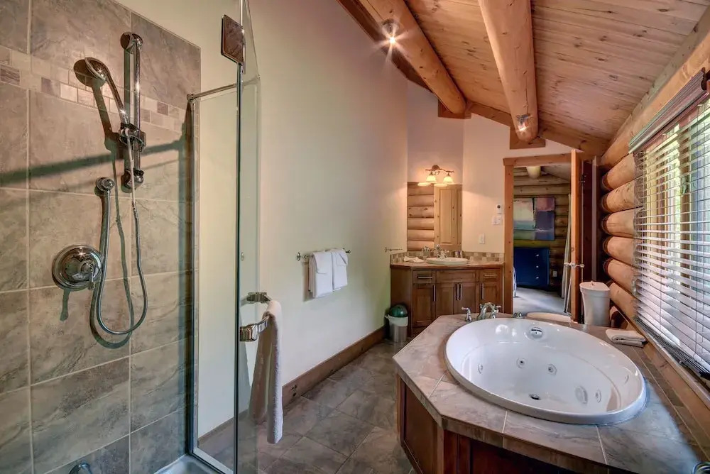 Chalet Cherokee