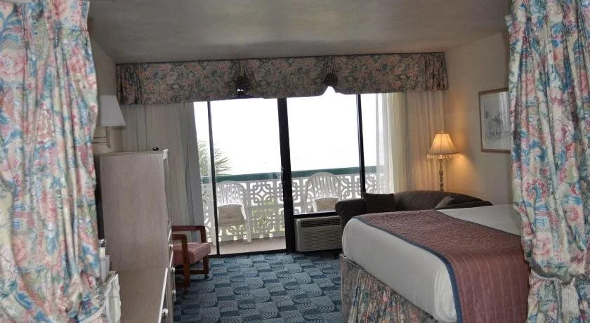 The Diplomat Family Motel