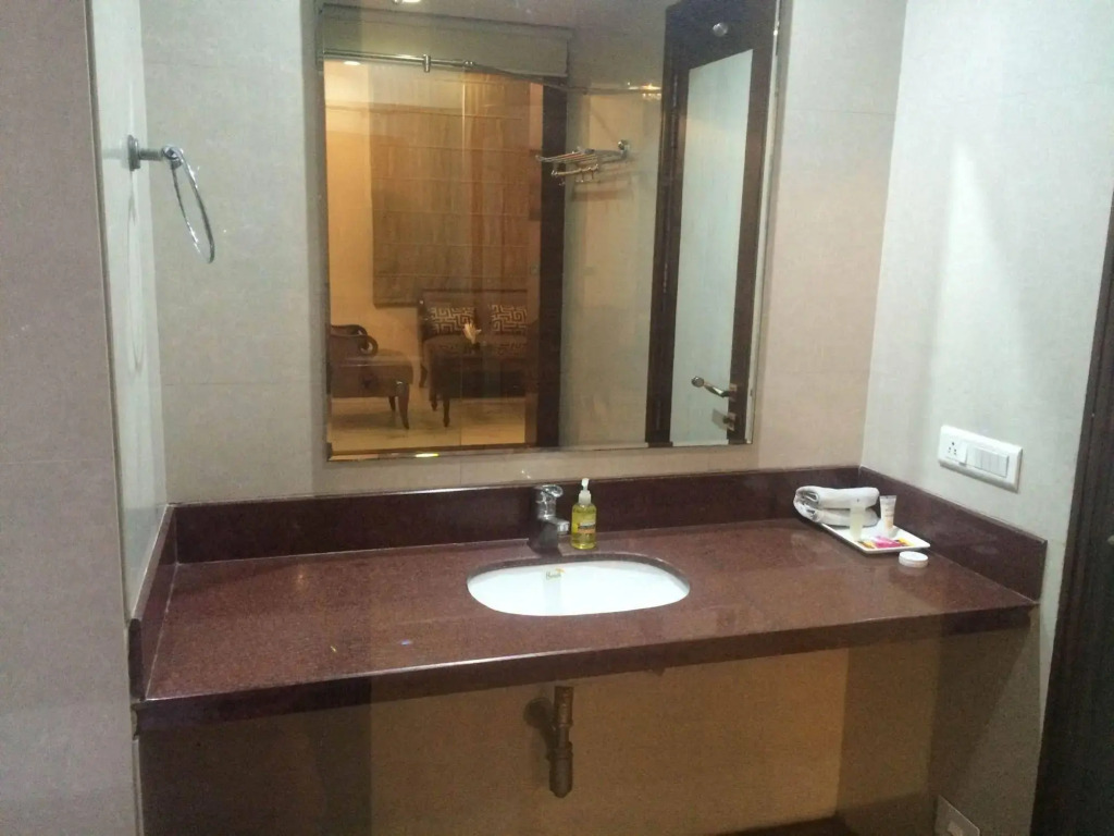 Hotel Leela Grande