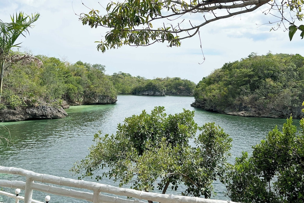 La Puerta Al Paraizo Guimaras powered by Cocotel