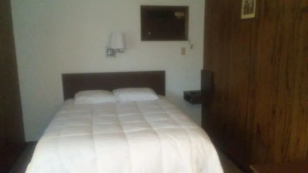 Ragged Butte Inn