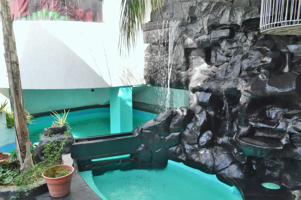 Laguna Inn