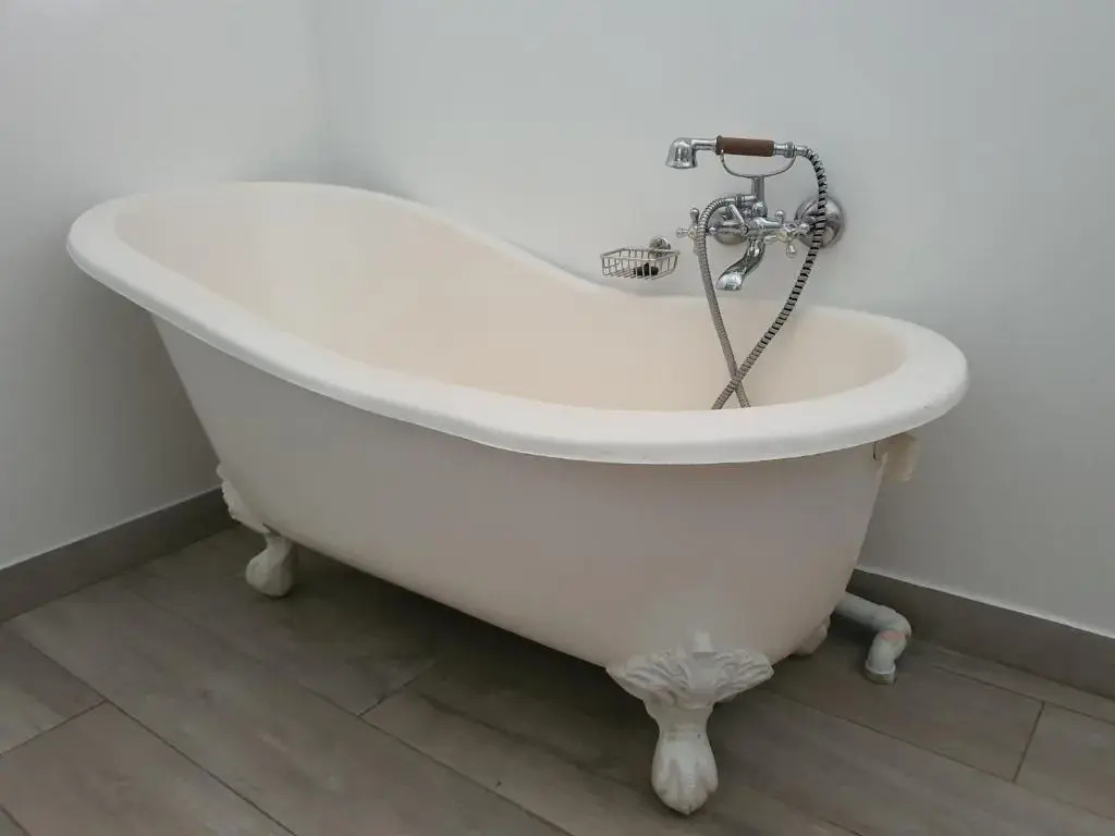 Plett57 - Self Catering - Room No2