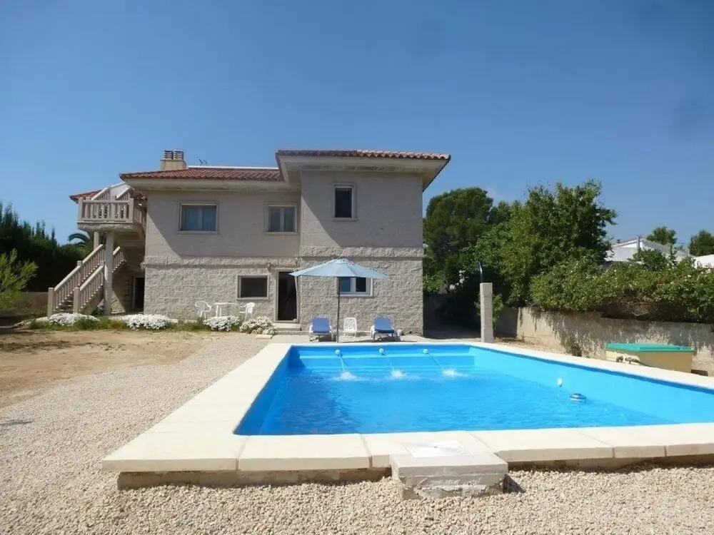 House With 5 Bedrooms in Ametllia de Mar, With Private Pool and Enclos